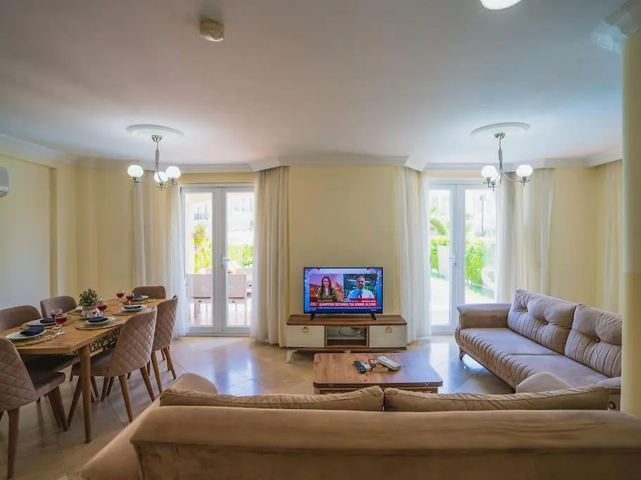 Calis'Ta Denize Sifir 8 Kisilik Villa Pearl 4 Fethiye